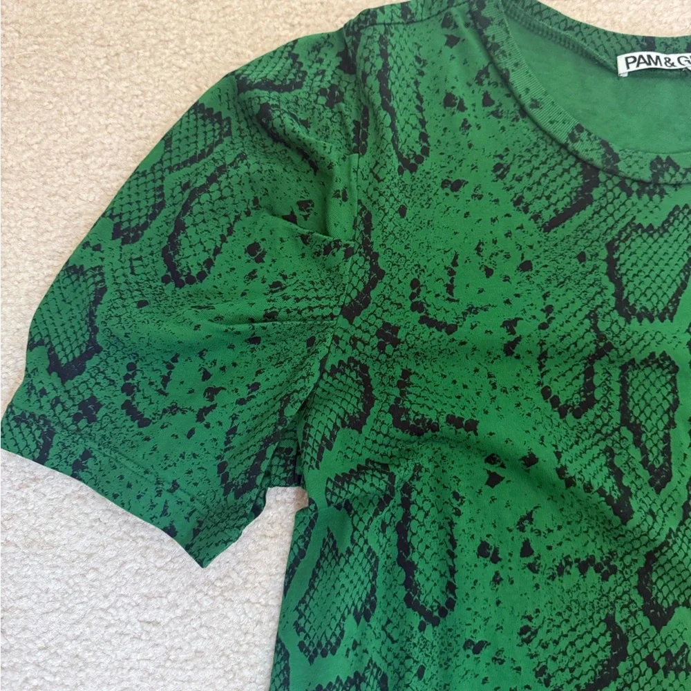 Pam & Gela Green Snake-Print Tee with Black Pattern - Picture 6 of 7